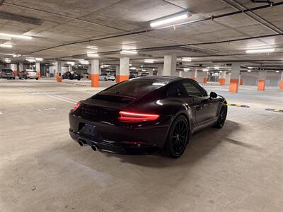 2017 Porsche 911 Carrera S   - Photo 4 - Canoga Park, CA 91303
