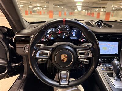 2017 Porsche 911 Carrera S   - Photo 32 - Canoga Park, CA 91303