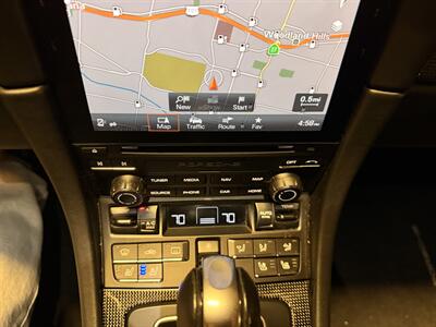 2017 Porsche 911 Carrera S   - Photo 29 - Canoga Park, CA 91303
