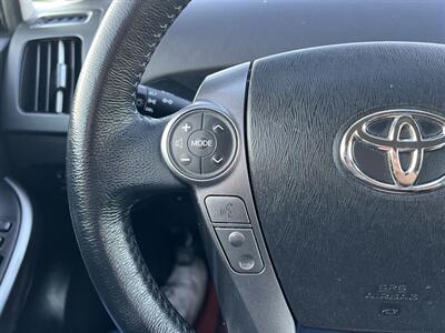 2015 Toyota Prius Persona Series   - Photo 30 - Canoga Park, CA 91303