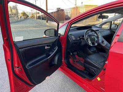 2015 Toyota Prius Persona Series   - Photo 14 - Canoga Park, CA 91303