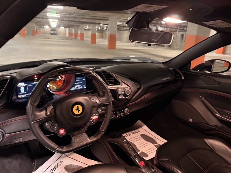 2016 Ferrari 488 GTB - Photo 26 - Canoga Park, CA 91303