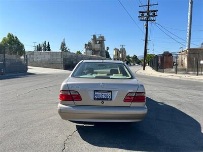 2002 Mercedes-Benz E 320   - Photo 8 - Canoga Park, CA 91303