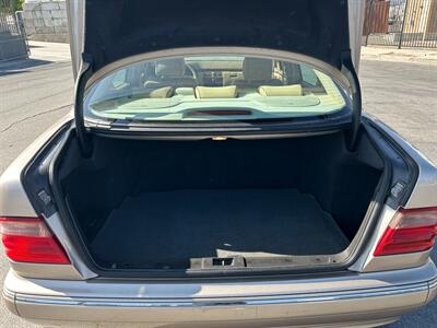 2002 Mercedes-Benz E 320   - Photo 9 - Canoga Park, CA 91303