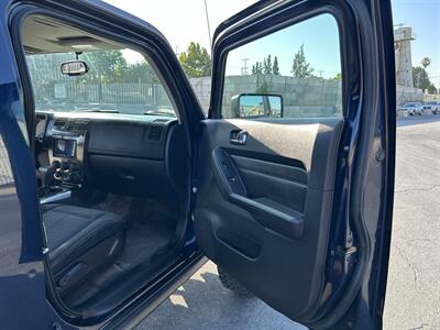 2008 Hummer H3 Adventure   - Photo 19 - Canoga Park, CA 91303