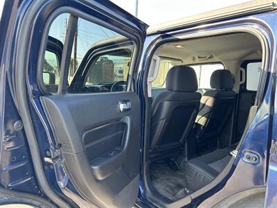 2008 Hummer H3 Adventure   - Photo 15 - Canoga Park, CA 91303