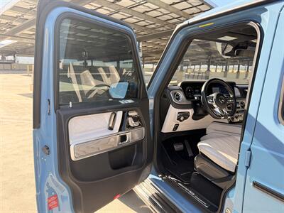 2022 Mercedes-Benz AMG G 63   - Photo 16 - Canoga Park, CA 91303