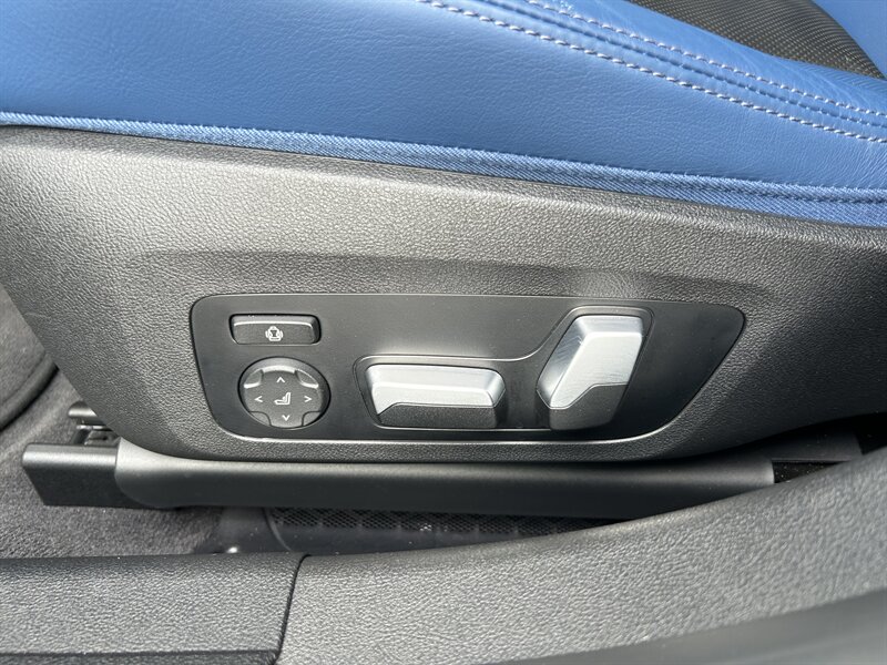 2023 BMW M3 Competition xDrive - Photo 22 - Canoga Park, CA 91303