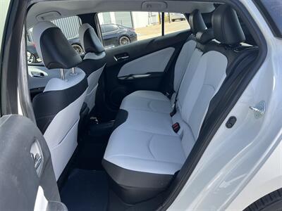 2016 Toyota Prius Three Touring   - Photo 15 - Canoga Park, CA 91303