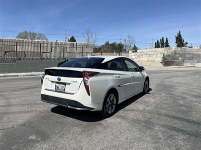 2016 Toyota Prius Three Touring   - Photo 4 - Canoga Park, CA 91303