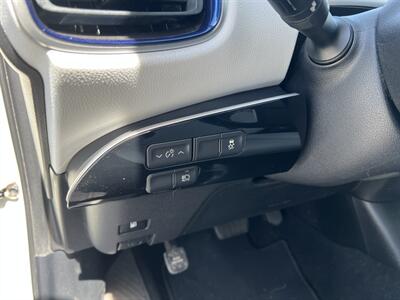 2016 Toyota Prius Three Touring   - Photo 22 - Canoga Park, CA 91303