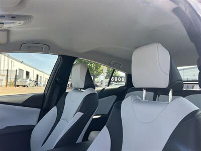 2016 Toyota Prius Three Touring   - Photo 23 - Canoga Park, CA 91303