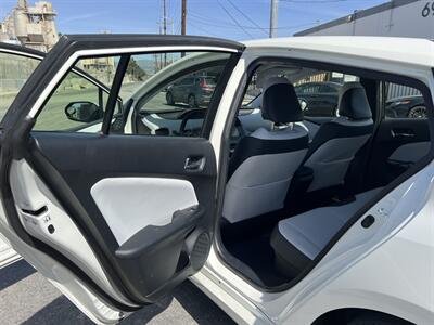 2016 Toyota Prius Three Touring   - Photo 14 - Canoga Park, CA 91303