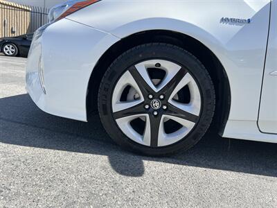 2016 Toyota Prius Three Touring   - Photo 11 - Canoga Park, CA 91303