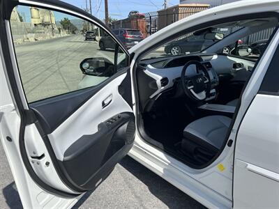 2016 Toyota Prius Three Touring   - Photo 12 - Canoga Park, CA 91303