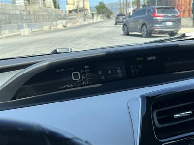 2016 Toyota Prius Three Touring   - Photo 35 - Canoga Park, CA 91303