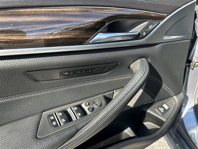2020 BMW 5 Series M550i xDrive   - Photo 26 - Canoga Park, CA 91303
