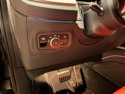 2025 Mercedes-Benz AMG G 63   - Photo 28 - Canoga Park, CA 91303