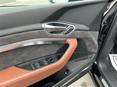 2019 Audi e-tron quattro Prestige   - Photo 23 - Canoga Park, CA 91303