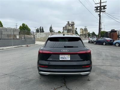 2019 Audi e-tron quattro Prestige   - Photo 8 - Canoga Park, CA 91303