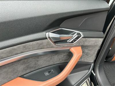 2019 Audi e-tron quattro Prestige   - Photo 20 - Canoga Park, CA 91303