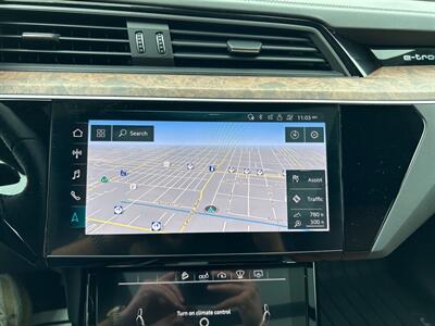 2019 Audi e-tron quattro Prestige   - Photo 35 - Canoga Park, CA 91303