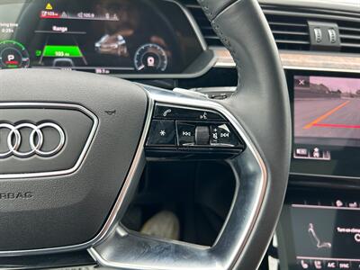2019 Audi e-tron quattro Prestige   - Photo 41 - Canoga Park, CA 91303