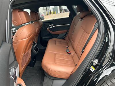 2019 Audi e-tron quattro Prestige   - Photo 15 - Canoga Park, CA 91303