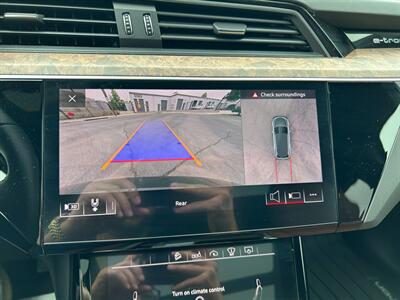 2019 Audi e-tron quattro Prestige   - Photo 36 - Canoga Park, CA 91303