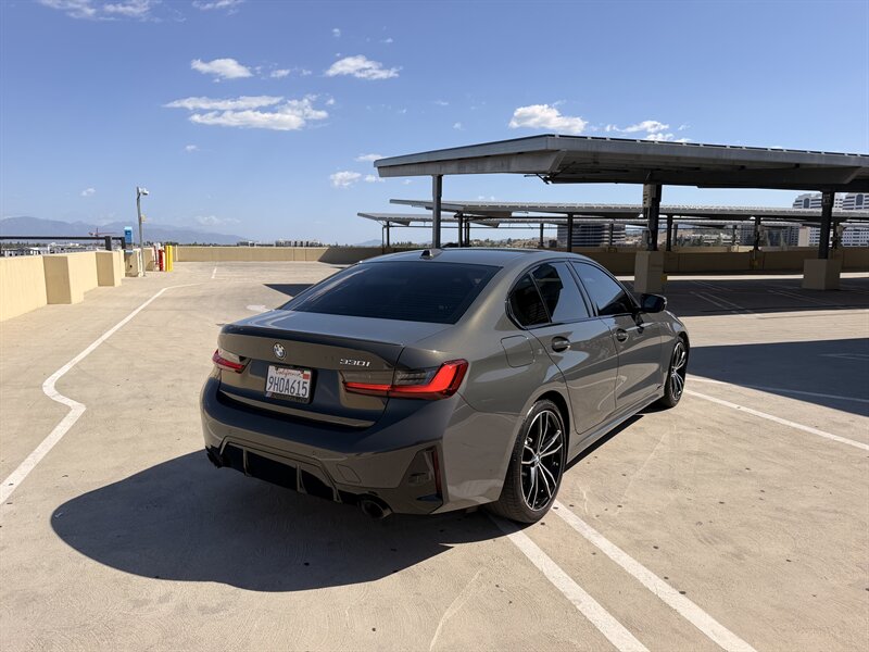 2023 BMW 3 Series 330i - Photo 7 - Canoga Park, CA 91303