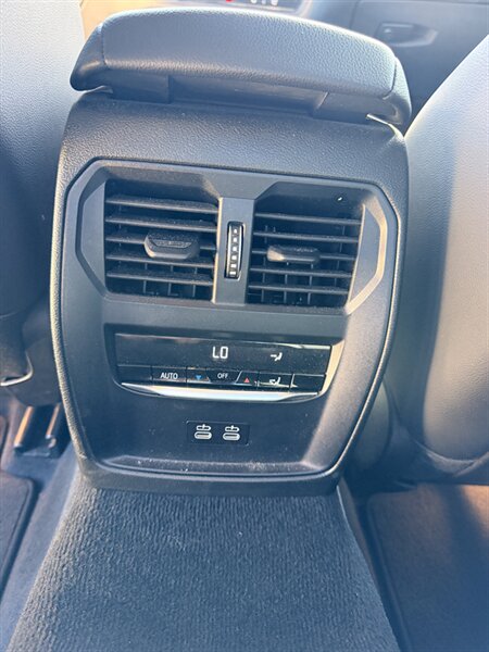 2023 BMW 3 Series 330i - Photo 34 - Canoga Park, CA 91303