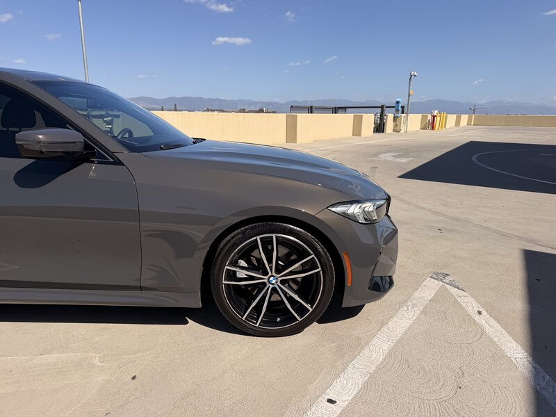 2023 BMW 3 Series 330i - Photo 10 - Canoga Park, CA 91303