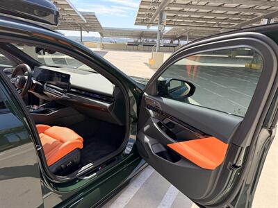 2026 BMW M5 Touring   - Photo 25 - Canoga Park, CA 91303