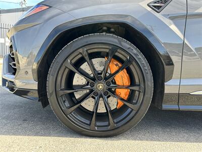 2021 Lamborghini Urus   - Photo 13 - Canoga Park, CA 91303
