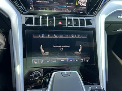 2021 Lamborghini Urus   - Photo 31 - Canoga Park, CA 91303