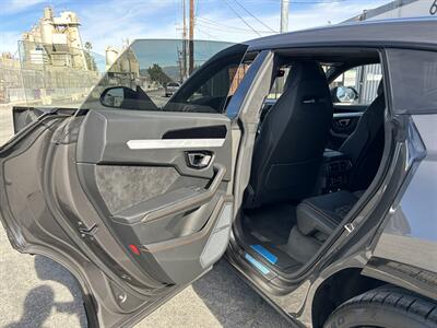 2021 Lamborghini Urus   - Photo 16 - Canoga Park, CA 91303