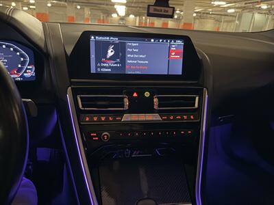 2022 BMW M8 Competition   - Photo 26 - Canoga Park, CA 91303