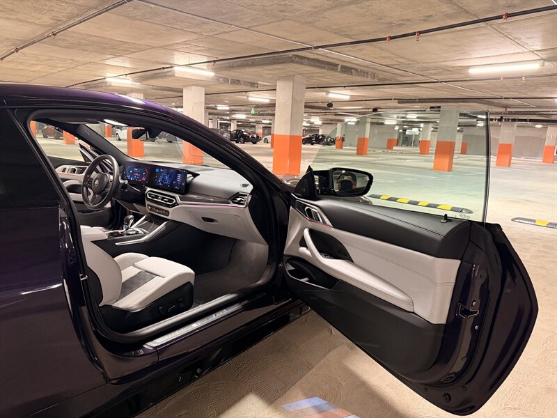 2024 BMW M4 Competition xDrive - Photo 18 - Canoga Park, CA 91303