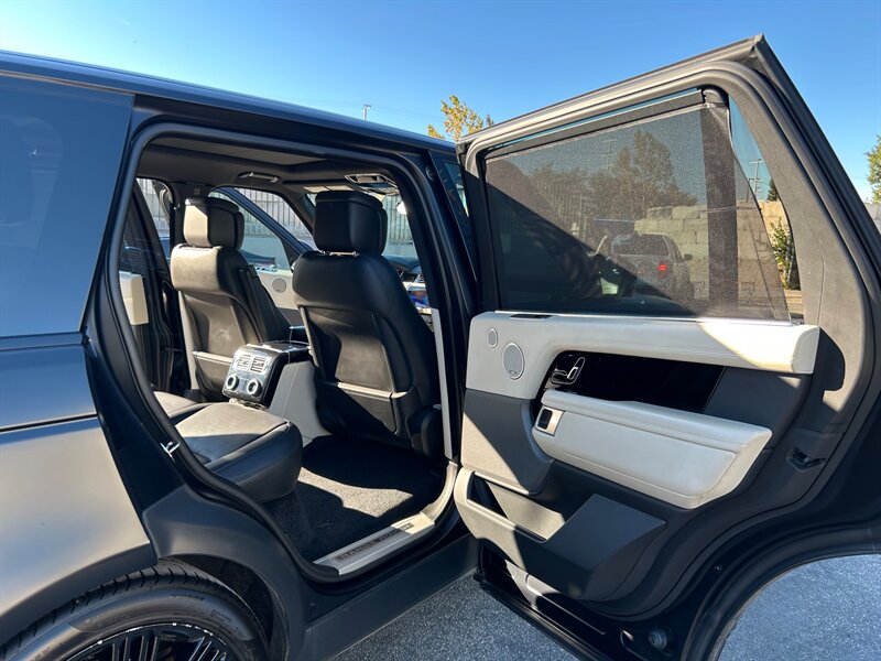 2020 Land Rover Range Rover Supercharged LWB - Photo 16 - Canoga Park, CA 91303