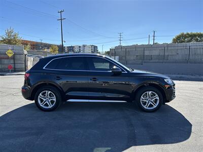 2019 Audi Q5 quattro Premium 45 TFSI   - Photo 5 - Canoga Park, CA 91303