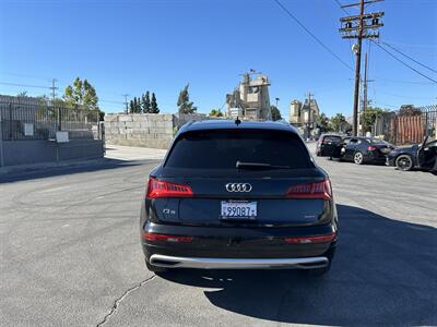 2019 Audi Q5 quattro Premium 45 TFSI   - Photo 8 - Canoga Park, CA 91303