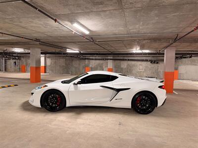2025 Chevrolet Corvette Z06   - Photo 2 - Canoga Park, CA 91303