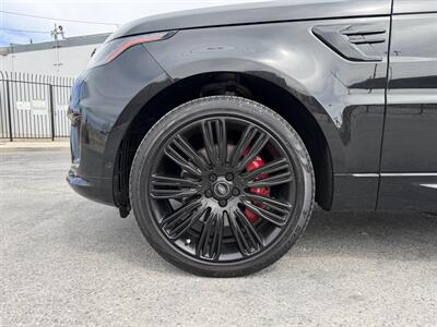 2020 Land Rover Range Rover Sport P525 HSE Dynamic   - Photo 12 - Canoga Park, CA 91303