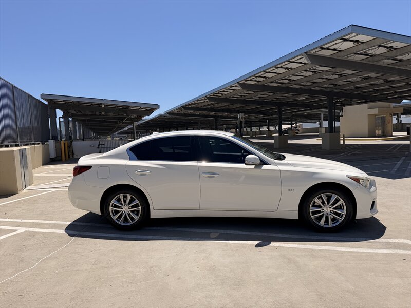 2018 INFINITI Q50 2.0T Pure - Photo 5 - Canoga Park, CA 91303