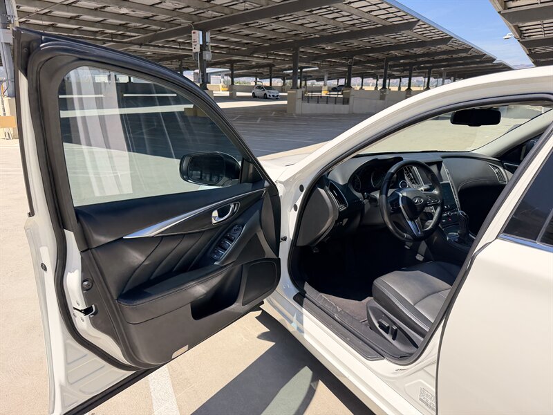 2018 INFINITI Q50 2.0T Pure - Photo 12 - Canoga Park, CA 91303