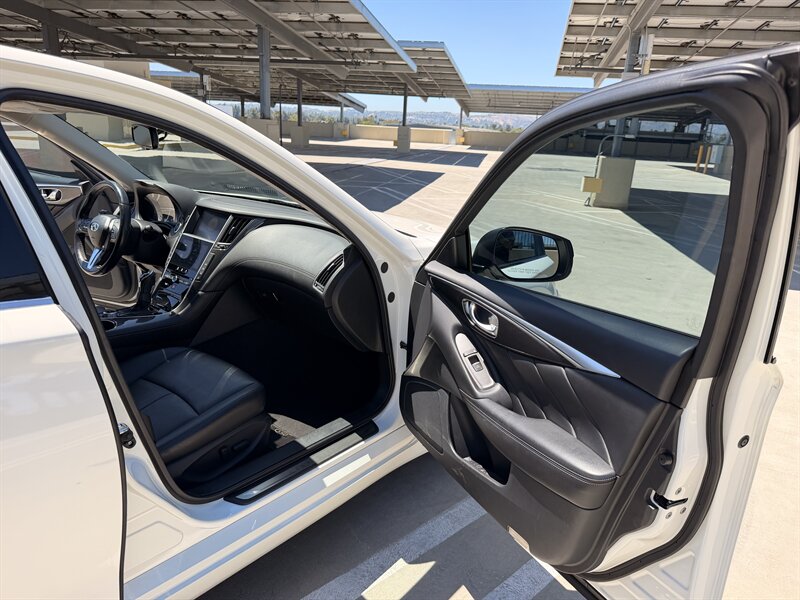 2018 INFINITI Q50 2.0T Pure - Photo 18 - Canoga Park, CA 91303