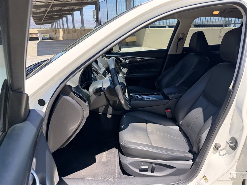 2018 INFINITI Q50 2.0T Pure - Photo 13 - Canoga Park, CA 91303