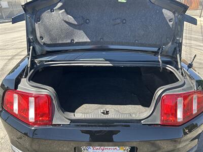2010 Ford Mustang V6 Premium   - Photo 9 - Canoga Park, CA 91303