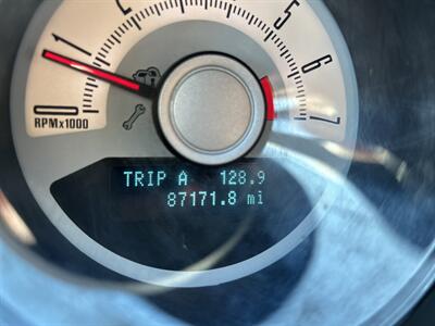 2010 Ford Mustang V6 Premium   - Photo 37 - Canoga Park, CA 91303