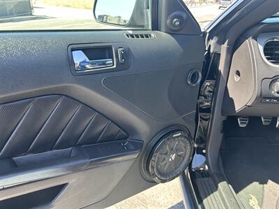 2010 Ford Mustang V6 Premium   - Photo 18 - Canoga Park, CA 91303